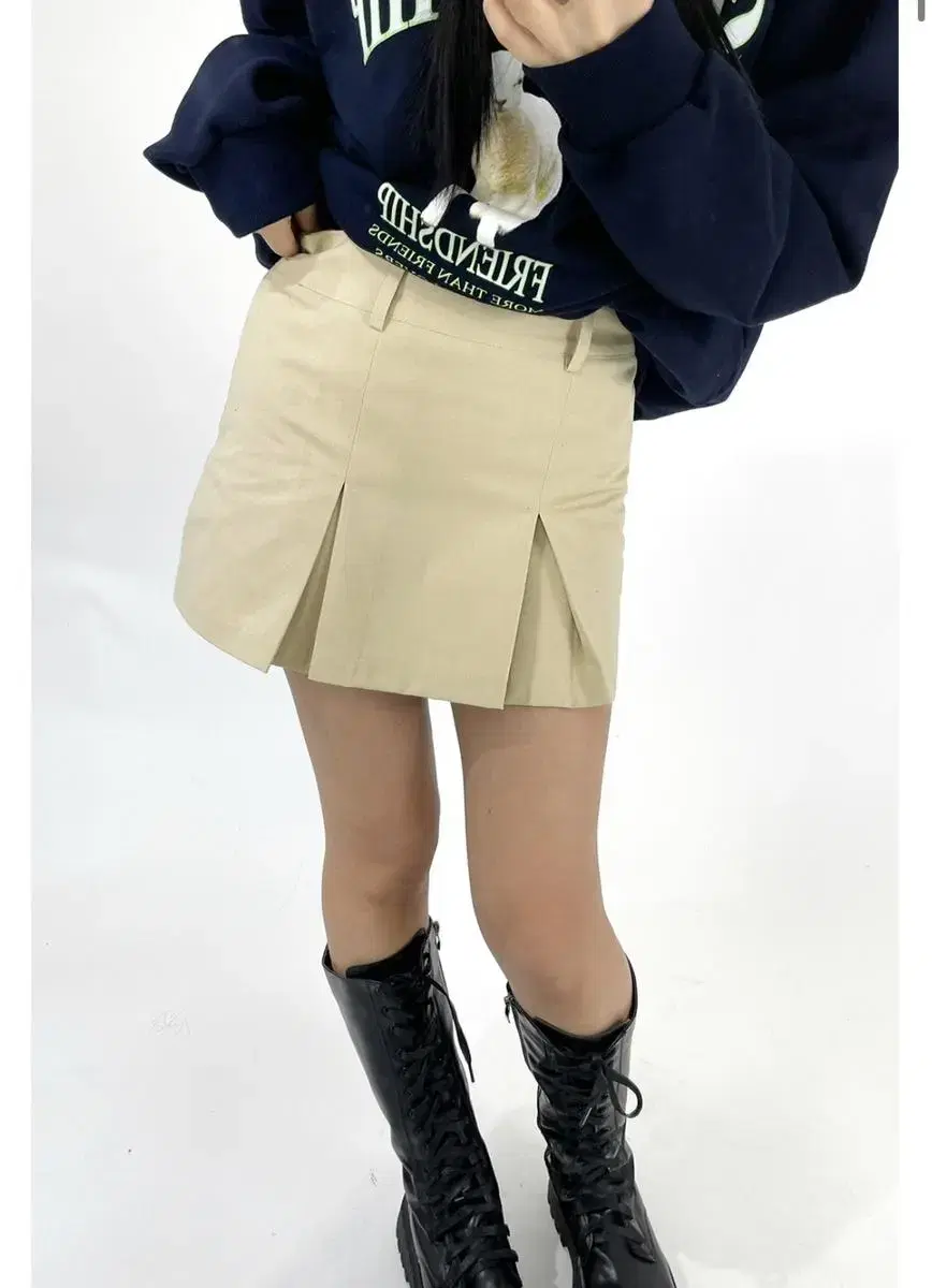 아쿠비클럽 table mini school skirt